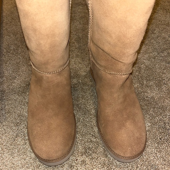 UGG Women’s Classic Femme OTK Wedge Boot in Chestnut - Picture 5 of 8